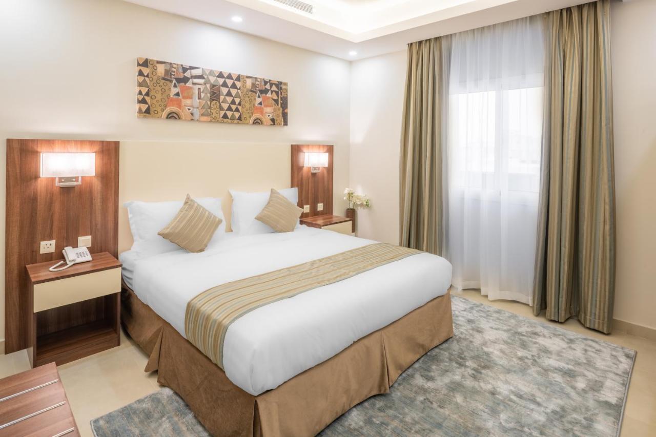 Semat ApartHotel Jeddah Bagian luar foto