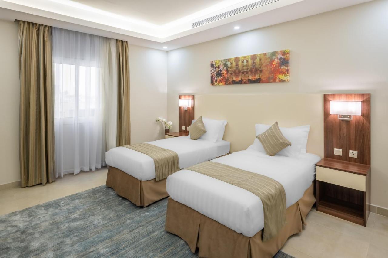 Semat ApartHotel Jeddah Bagian luar foto