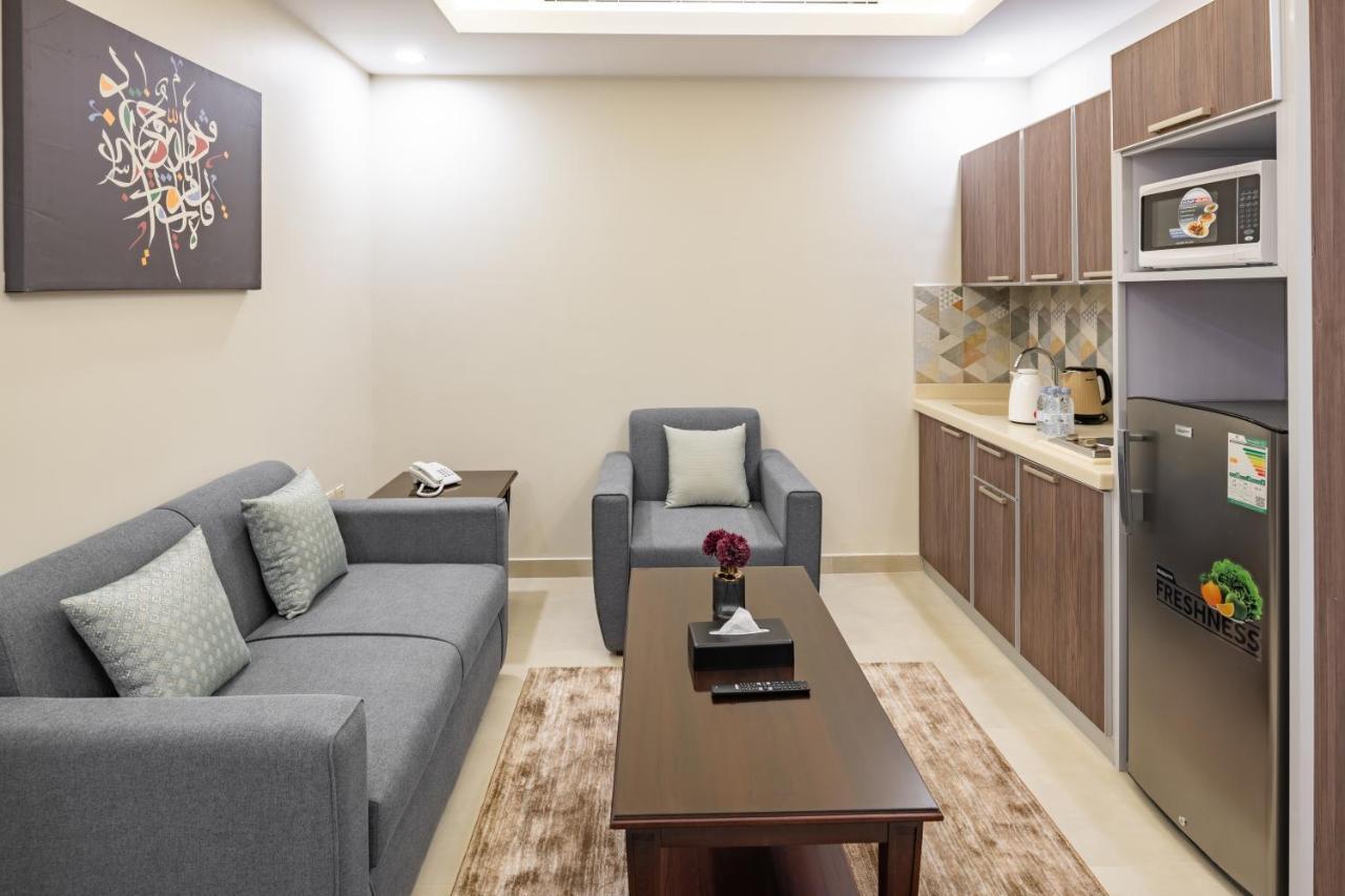 Semat ApartHotel Jeddah Bagian luar foto