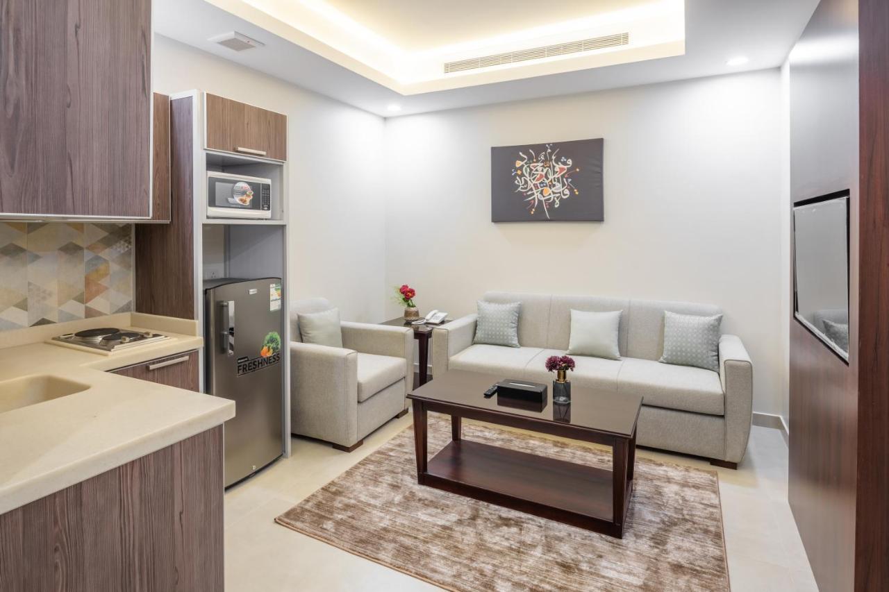 Semat ApartHotel Jeddah Bagian luar foto
