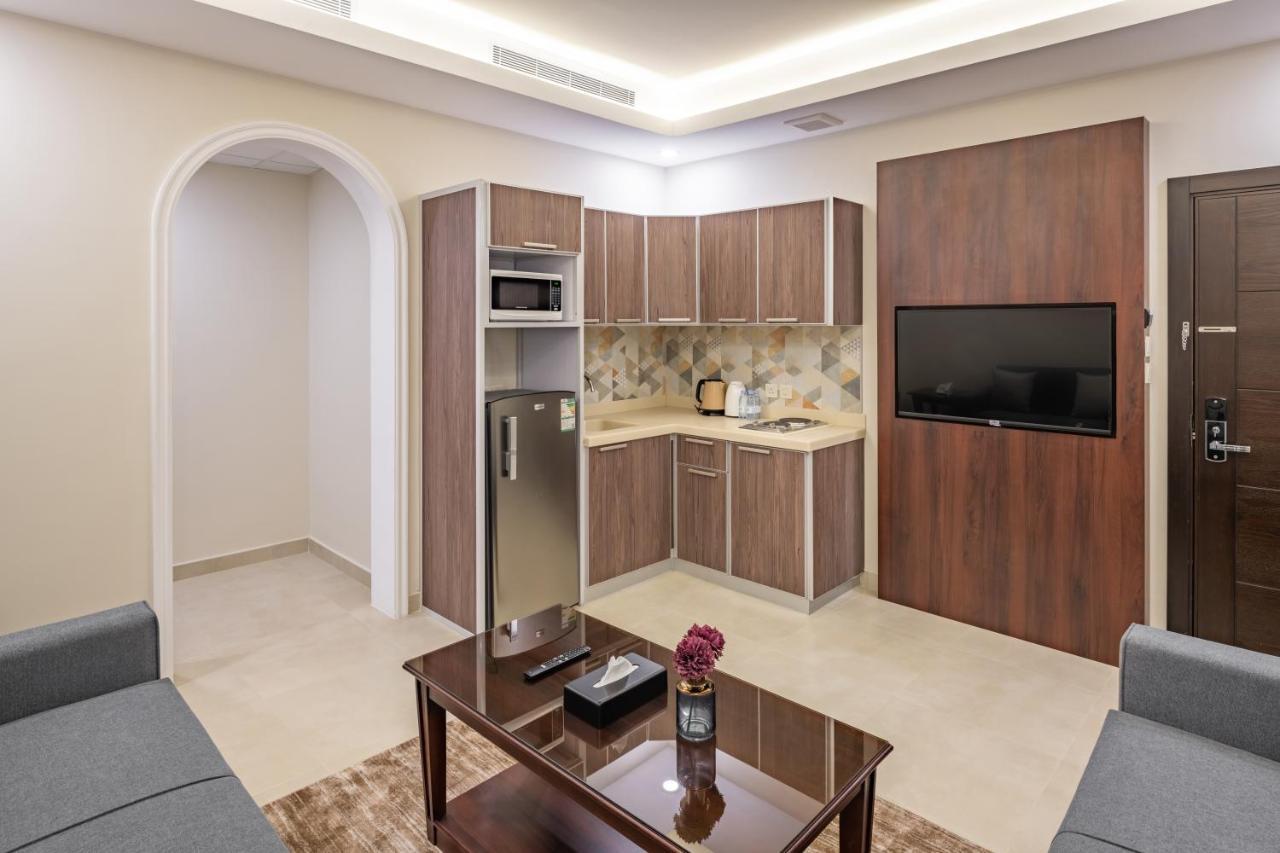 Semat ApartHotel Jeddah Bagian luar foto
