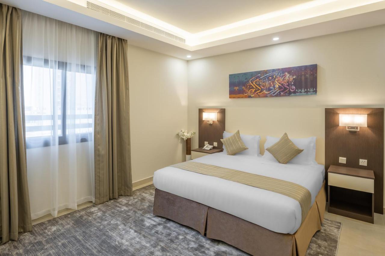 Semat ApartHotel Jeddah Bagian luar foto